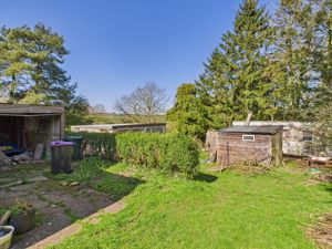 Rear- click for photo gallery